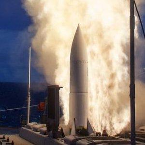 海上新利器！美海军巨猛导弹成功拦截 引关注全球震荡